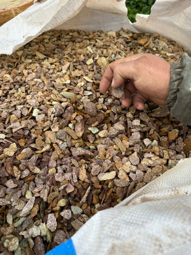 Златолит персиковый декоративная каменная крошка купить в Москве