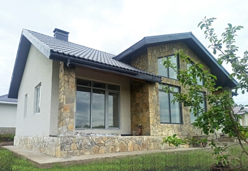 Плитняк златолит Уральский  для фасада купить в Москве