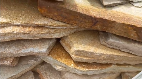 Плитняк златолит жёлтый золотистый для отмостки купить в Москве