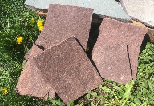 Плитняк лемезит бордовый для цоколя 1,5-2 см купить в Москве