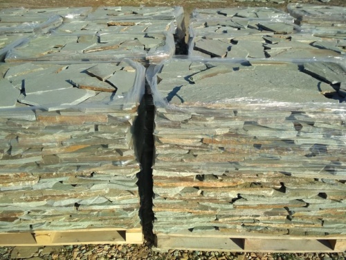 Плитняк златолит зелёный для цоколя, отмостки купить в Москве