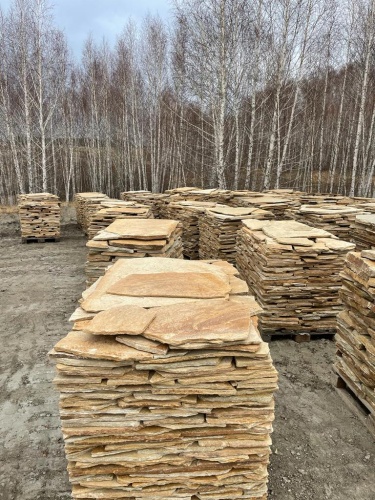 Плитняк златолит жёлтый для цоколя купить в Москве