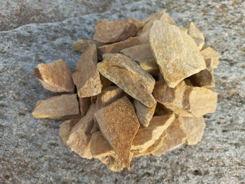 Златолит жёлтый декоративная каменная крошка купить в Москве