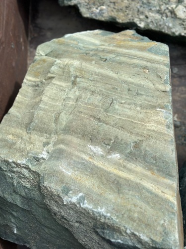 Ландшафтные глыбы зелёные 200-500 килограмм купить в Москве