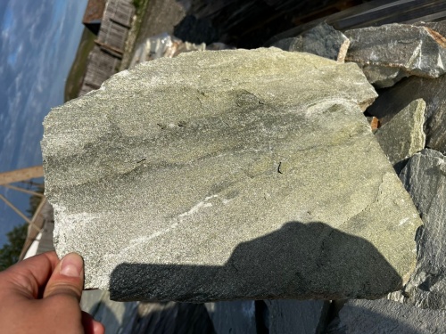 Плитняк златолит зелёный для цоколя, отмостки купить в Москве