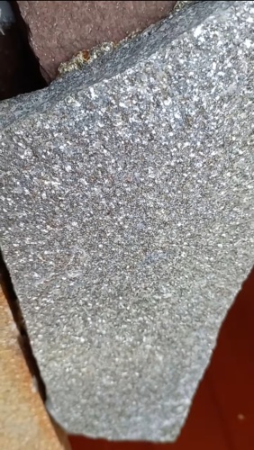 Плитняк златолит серебристый для цоколя, отмостки купить в Москве