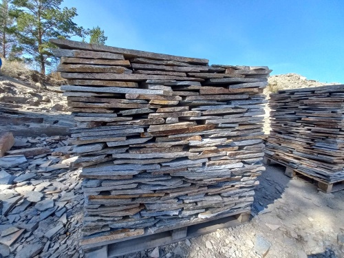 Плитняк златолит серебристый для фасада купить в Москве