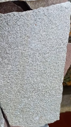 Плитняк златолит серебристый для цоколя, отмостки купить в Москве