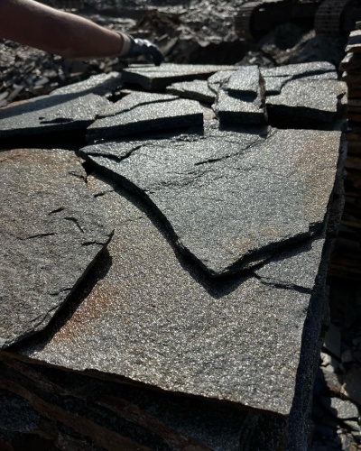 Плитняк златолит серебристый для фасада купить в Москве