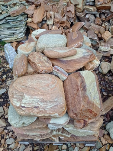 Златолит жёлтый, жёлто-зелёный глыбки и валуны для ланшафтного дизайна купить в Москве