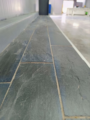 Плитка чёрная из натурального камня фасадная 30 см * 5 см, толщина 7 мм -30 мм купить в Москве